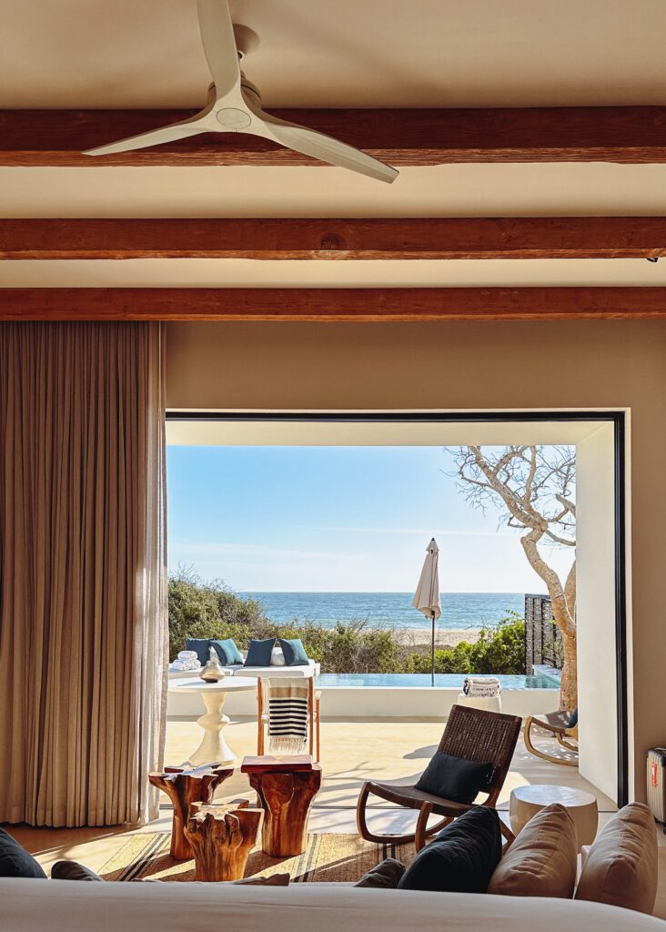 a room with a view of the ocean from the ceiling
